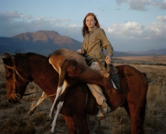 Huntress with buck �David Chancellor/ INSTITUTE